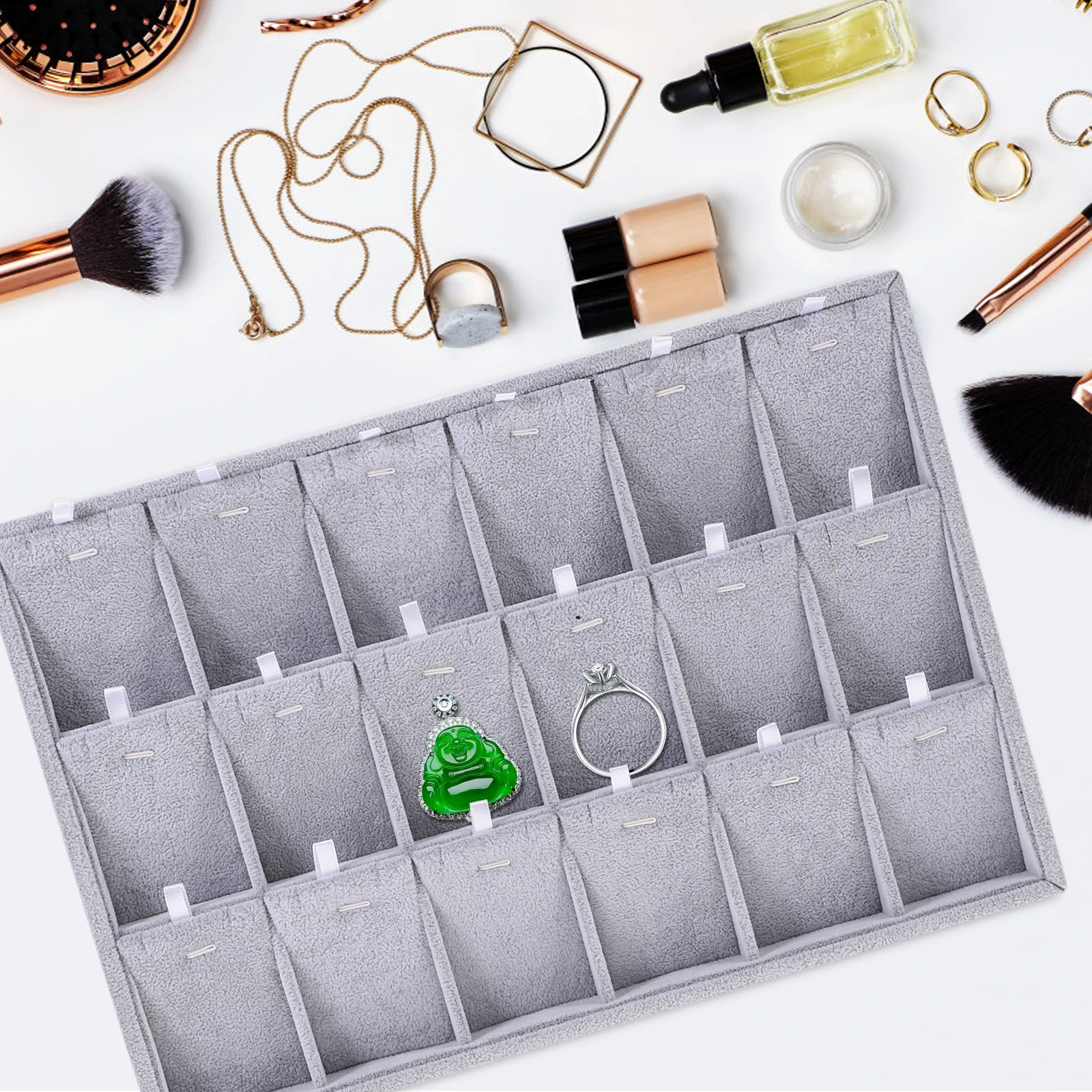 1pc Grids Divider Storage Tray Jewelry Organizing Box Earring Rings Holder Desktop Display Case Multiple Compartments Makeup
1pc Grids Divider Storage Tray Jewelry Organizing Box Earring Rings Holder Desktop Display Case Multiple Compartments Makeup