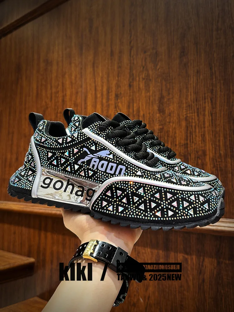 Супер огонь, мужская обувь со стразами, красивые, интернет-знаменитости, жареная уличная мода для папы, красочные удлиняющие туфли 
Супер огонь, мужская обувь со стразами, красивые, интернет-знаменитости, жареная уличная мода для папы, красочные удлиняющие туфли