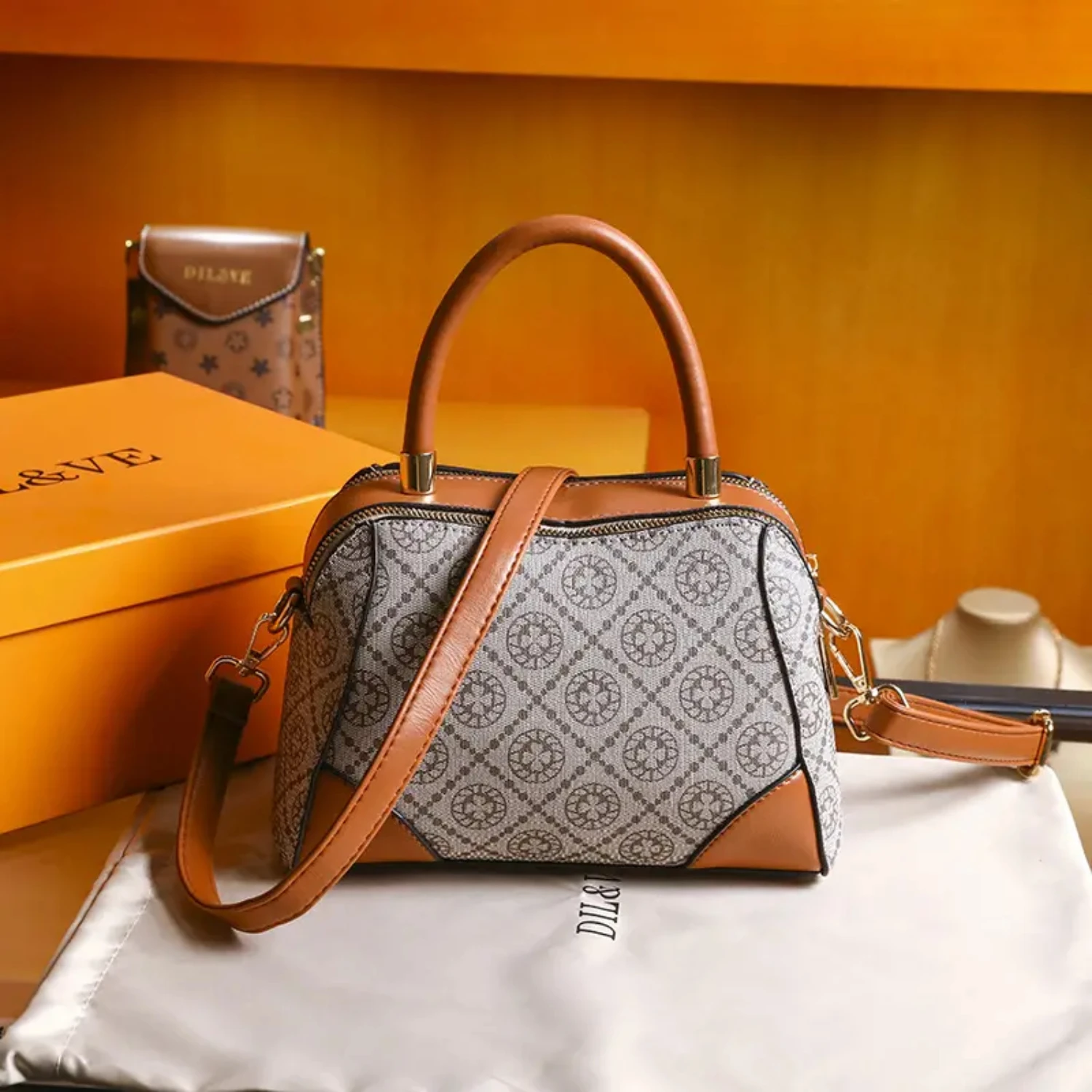 Women's Printed Hand Purse, Fashion Zipper Crossbody Bag With Removable Strap, Shoulder Bag For Work
Women's Printed Hand Purse, Fashion Zipper Crossbody Bag With Removable Strap, Shoulder Bag For Work