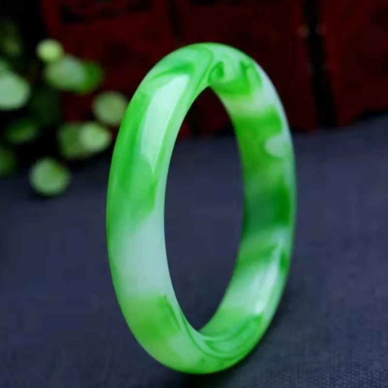 Natural Green Agate, Ice Flower Bracelet, Fashion Style.
Natural Green Agate, Ice Flower Bracelet, Fashion Style.