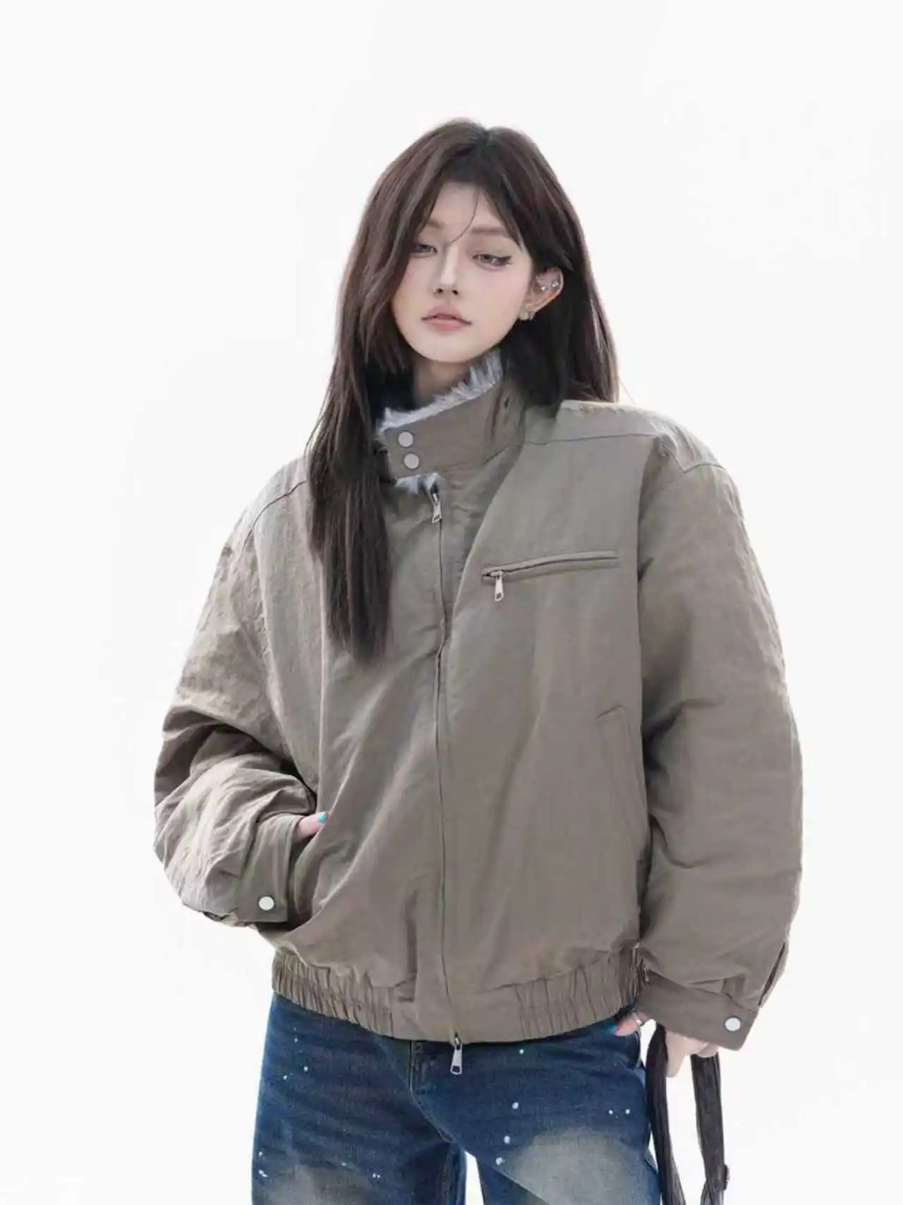 Thiened American Sle Stand Collar Cotton Jaet Women's Loose Workwear Sle Multi ket Coat Ins Couples Outerwear
Thiened American Sle Stand Collar Cotton Jaet Women's Loose Workwear Sle Multi ket Coat Ins Couples Outerwear