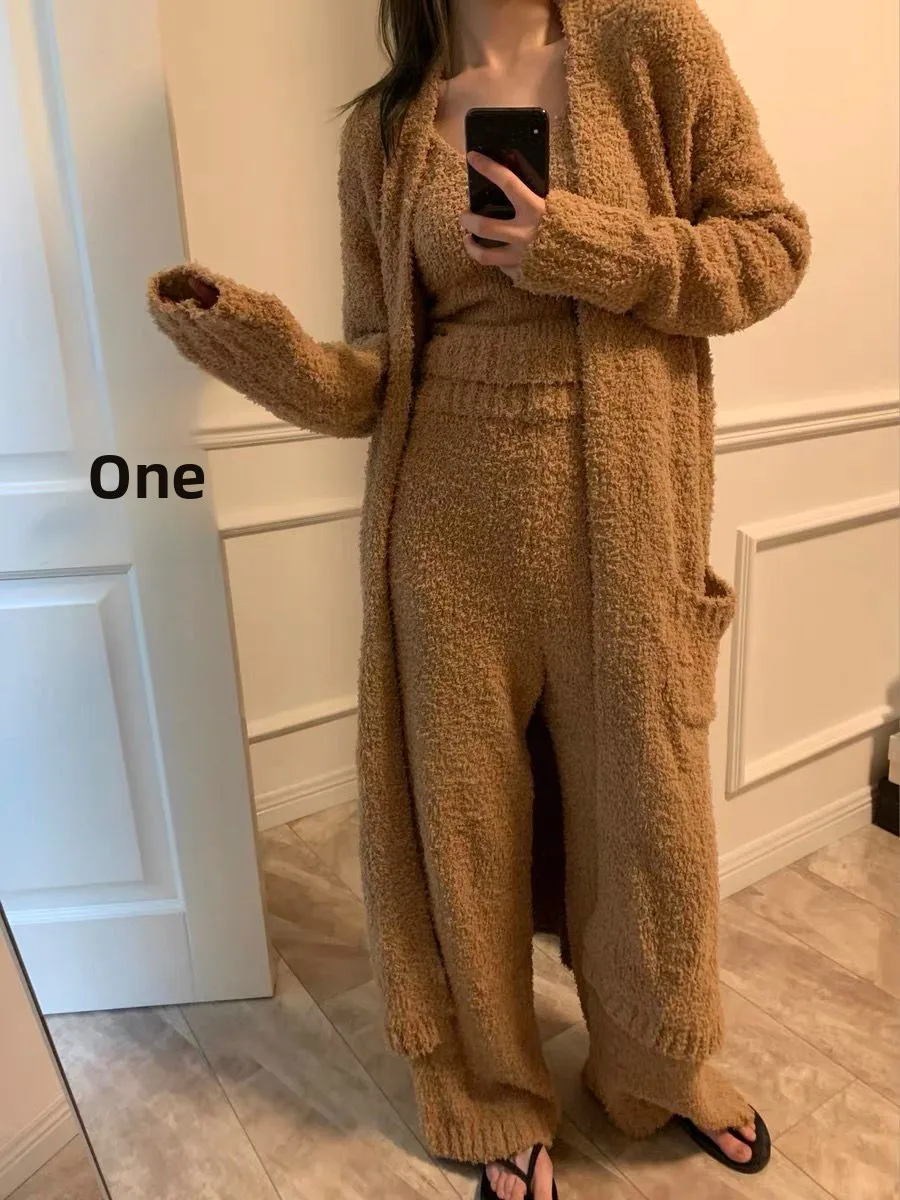 Fashionable Thickened Soft Pajama Set Three-Piece Set Lazy Home Clothes Suitable for Outdoor Wear Winter Autumn Soft Home Clo...
Fashionable Thickened Soft Pajama Set Three-Piece Set Lazy Home Clothes Suitable for Outdoor Wear Winter Autumn Soft Home Clo...