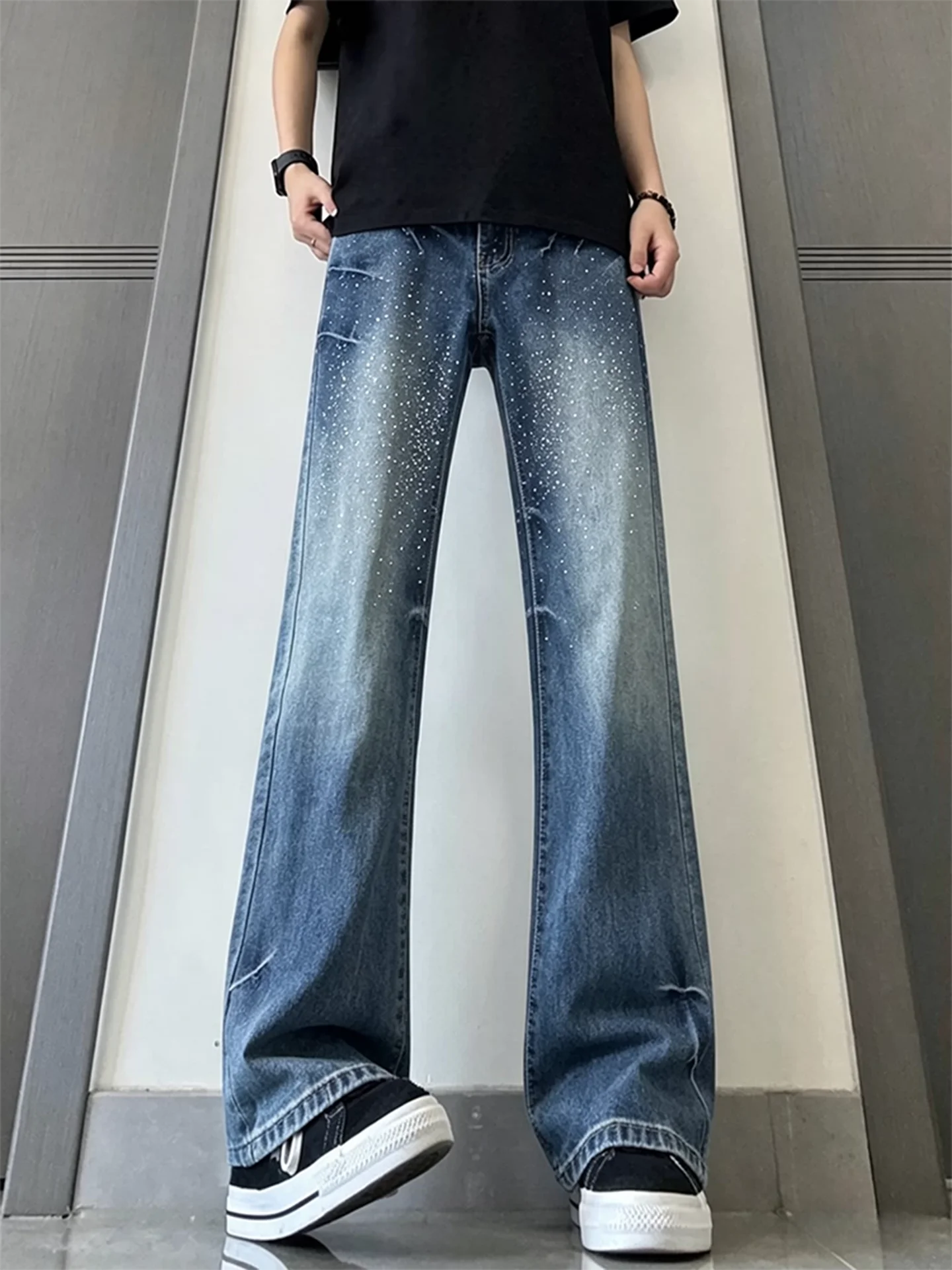 Cleanfit Blue Lightning Pattern Rhinestone Men's Jeans mid Waist Straight Leg Micro Flare Casual Wear Resistant Stretch Denim
Cleanfit Blue Lightning Pattern Rhinestone Men's Jeans mid Waist Straight Leg Micro Flare Casual Wear Resistant Stretch Denim
