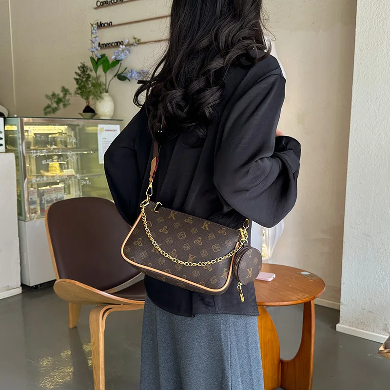 Нишевая сумка подмышки с цепочкой 2024, эстетичная женская сумка через плечо, минималистичная квадратная сумка, повседневная сумка «день-ночь», текстурированная
Нишевая сумка подмышки с цепочкой 2024, эстетичная женская сумка через плечо, минималистичная квадратная сумка, повседневная сумка «день-ночь», текстурированная