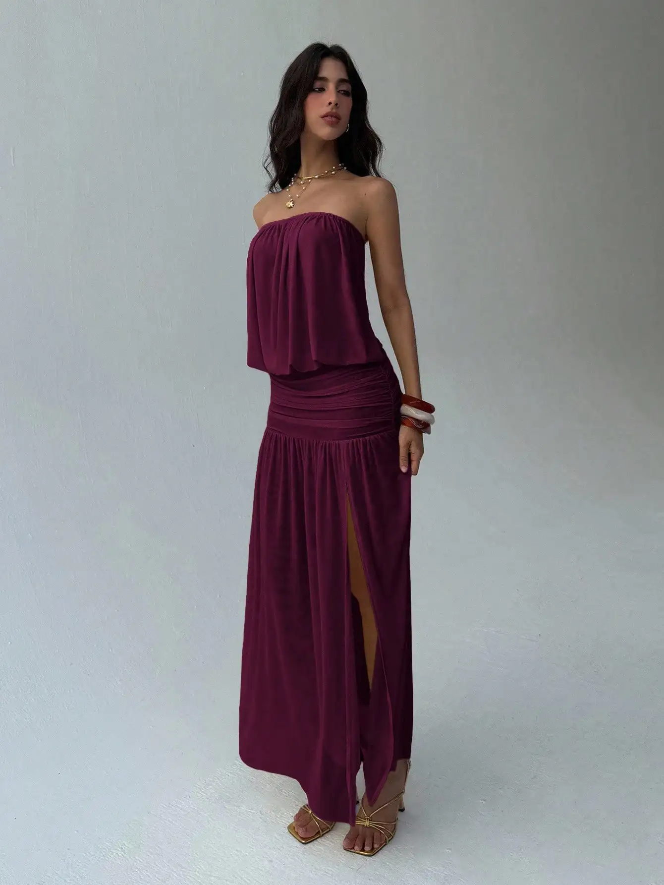 Women Solid Color Strapless Backless Maxi Dress With Draped Design High Slit Summer Holiday Outfit
Women Solid Color Strapless Backless Maxi Dress With Draped Design High Slit Summer Holiday Outfit