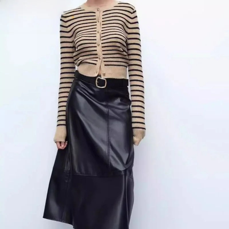 Spring 2025 New Women's Knitted Long Sve round Ne Print Cardigan Outerwear Regular Thin Polyester Fiber Commute Sle
Spring 2025 New Women's Knitted Long Sve round Ne Print Cardigan Outerwear Regular Thin Polyester Fiber Commute Sle