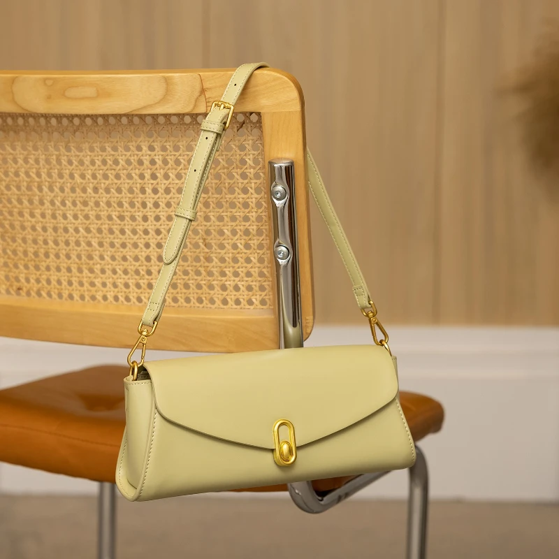 2025 New Multi Functional Commuter Women's Bag, Simple and Versatile Underarm Stick Bag, Women's Shoulder Bag, Crossbody Bag
2025 New Multi Functional Commuter Women's Bag, Simple and Versatile Underarm Stick Bag, Women's Shoulder Bag, Crossbody Bag