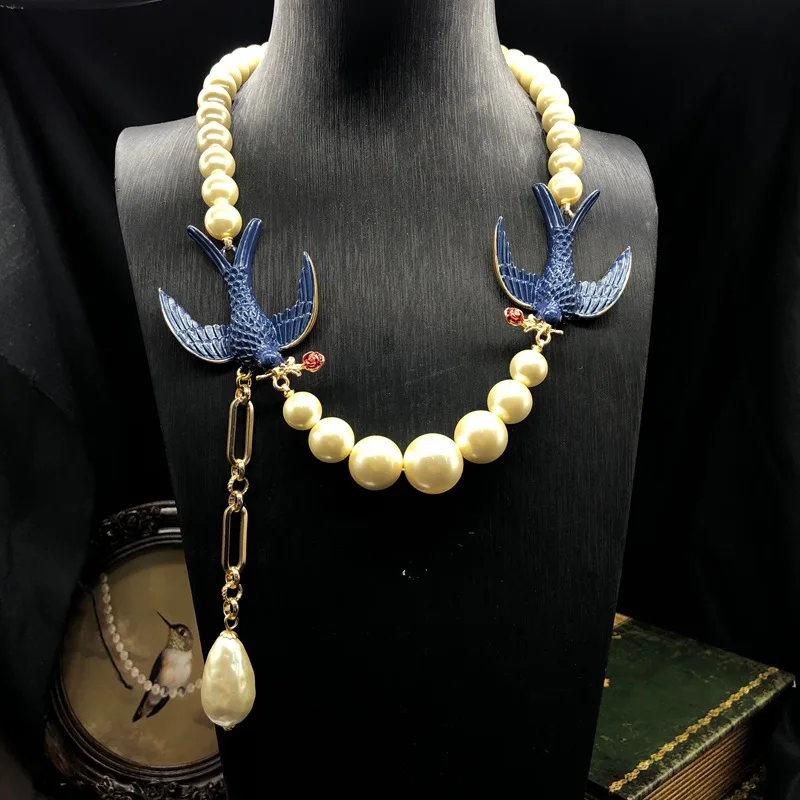 Elegant Pearl Necklace or Earrings Colored Glaze Swallow-shaped Womens Jewelry Lightweight Luxurious Female Jewelry for Evening
Elegant Pearl Necklace or Earrings Colored Glaze Swallow-shaped Womens Jewelry Lightweight Luxurious Female Jewelry for Evening