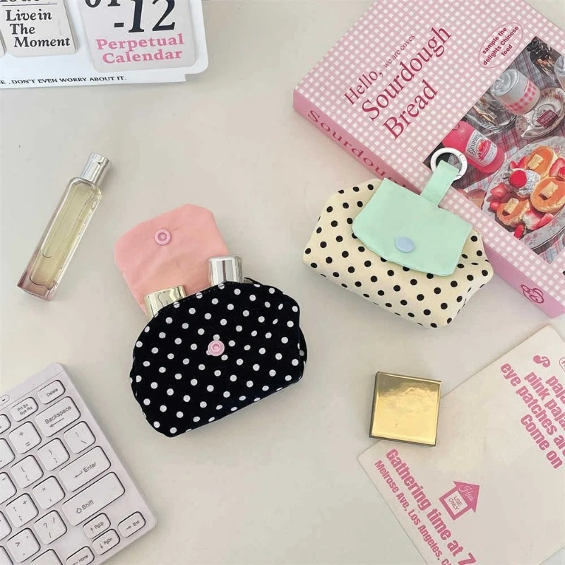 Polka Dot Plaid Contrasting Color Coin Bag Purse Snap Button Storage Bag Korean Vitality Wind Earphones Lipstick Wallet Bag
Polka Dot Plaid Contrasting Color Coin Bag Purse Snap Button Storage Bag Korean Vitality Wind Earphones Lipstick Wallet Bag
