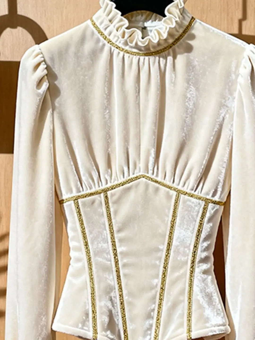 Ele White Velvet irt Women's Spring Autumn Lightweight Luxury Faionable Versatile Base Layer irt Dr Zhuo Brand
Ele White Velvet irt Women's Spring Autumn Lightweight Luxury Faionable Versatile Base Layer irt Dr Zhuo Brand