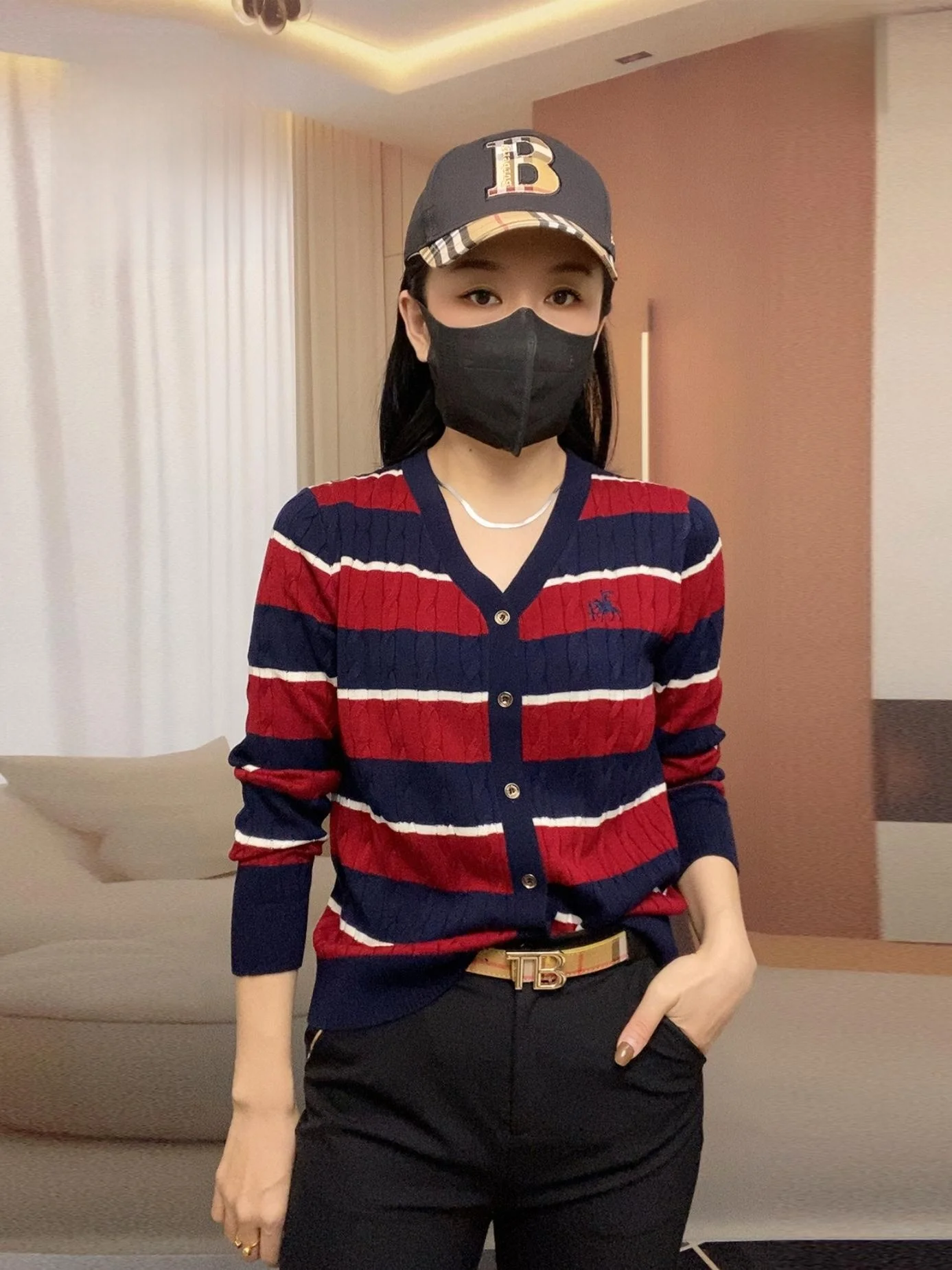 Autumn Winter Brit Sle Women's Long Sve Open Cardigan Knitted Sweater Casual Versatile Striped Faionable Knitwear
Autumn Winter Brit Sle Women's Long Sve Open Cardigan Knitted Sweater Casual Versatile Striped Faionable Knitwear