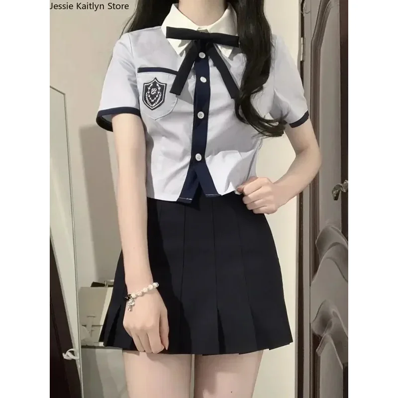 Japanese Student JK School Uniform Summer Sweet Kawaii Uniform Set Vintage Cute Girls Navy Blue Shirt and Mini Pleated Skirt Set
Japanese Student JK School Uniform Summer Sweet Kawaii Uniform Set Vintage Cute Girls Navy Blue Shirt and Mini Pleated Skirt Set