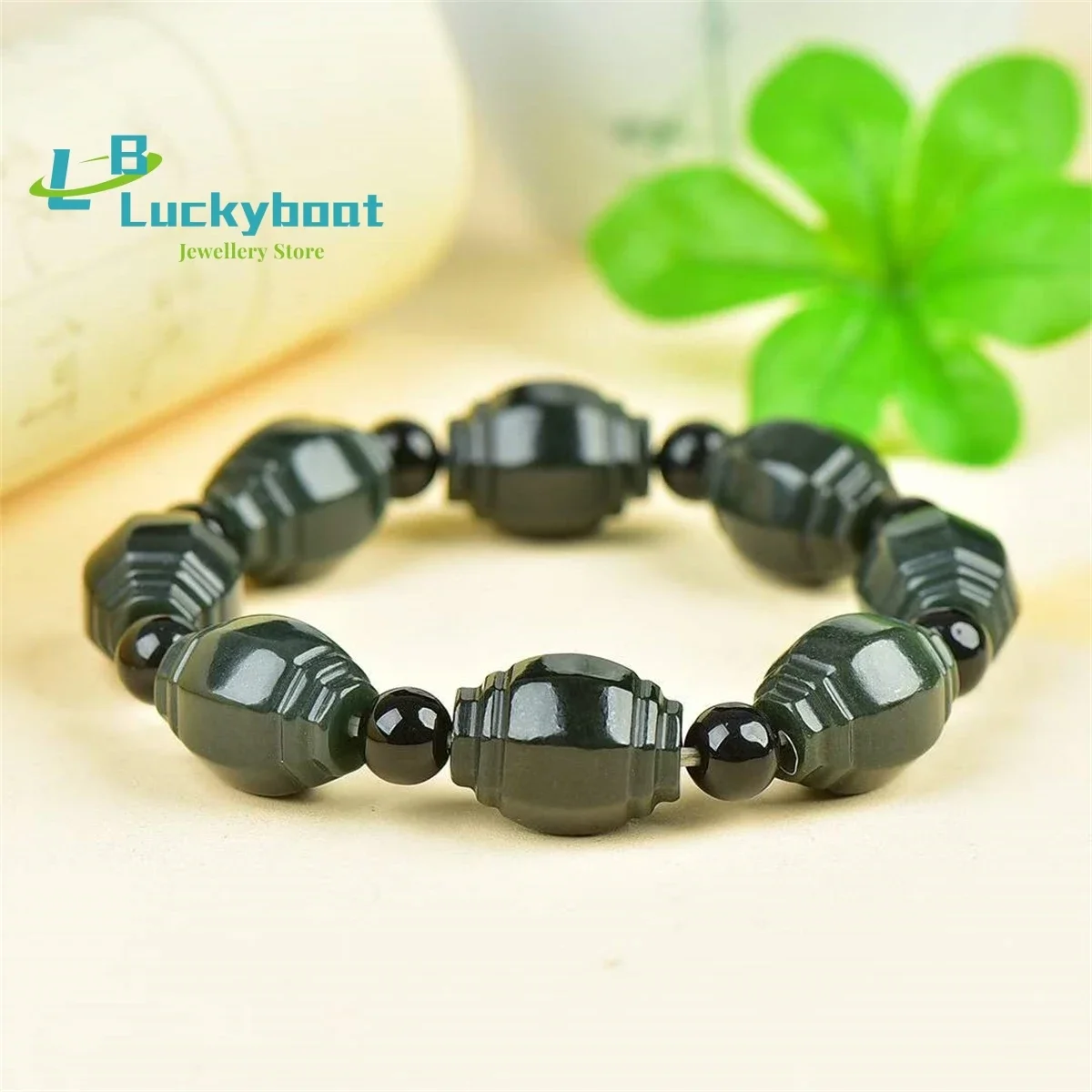 Natural Hetian Qingyu Octagonal Bead Bracelet Simple and Personalized Fashion Versatile for Men and Women
Natural Hetian Qingyu Octagonal Bead Bracelet Simple and Personalized Fashion Versatile for Men and Women