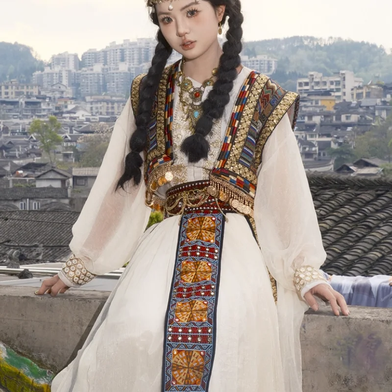 Chinese Xinjiang Princess Exotic Ethnic Costumes Yunnan Xishuangbanna Travel Photography Costumes
Chinese Xinjiang Princess Exotic Ethnic Costumes Yunnan Xishuangbanna Travel Photography Costumes