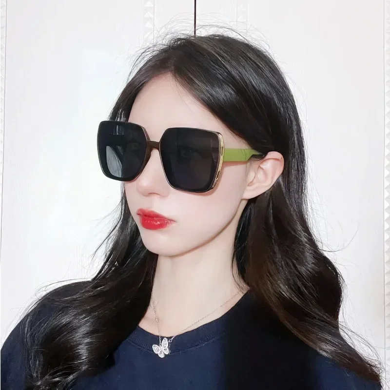 2025 New Simple and Versatile Fashion Sunglasses Anti UV Ultra Light Wear Sunglasses Xiaohongshu Same Sunglasses
2025 New Simple and Versatile Fashion Sunglasses Anti UV Ultra Light Wear Sunglasses Xiaohongshu Same Sunglasses