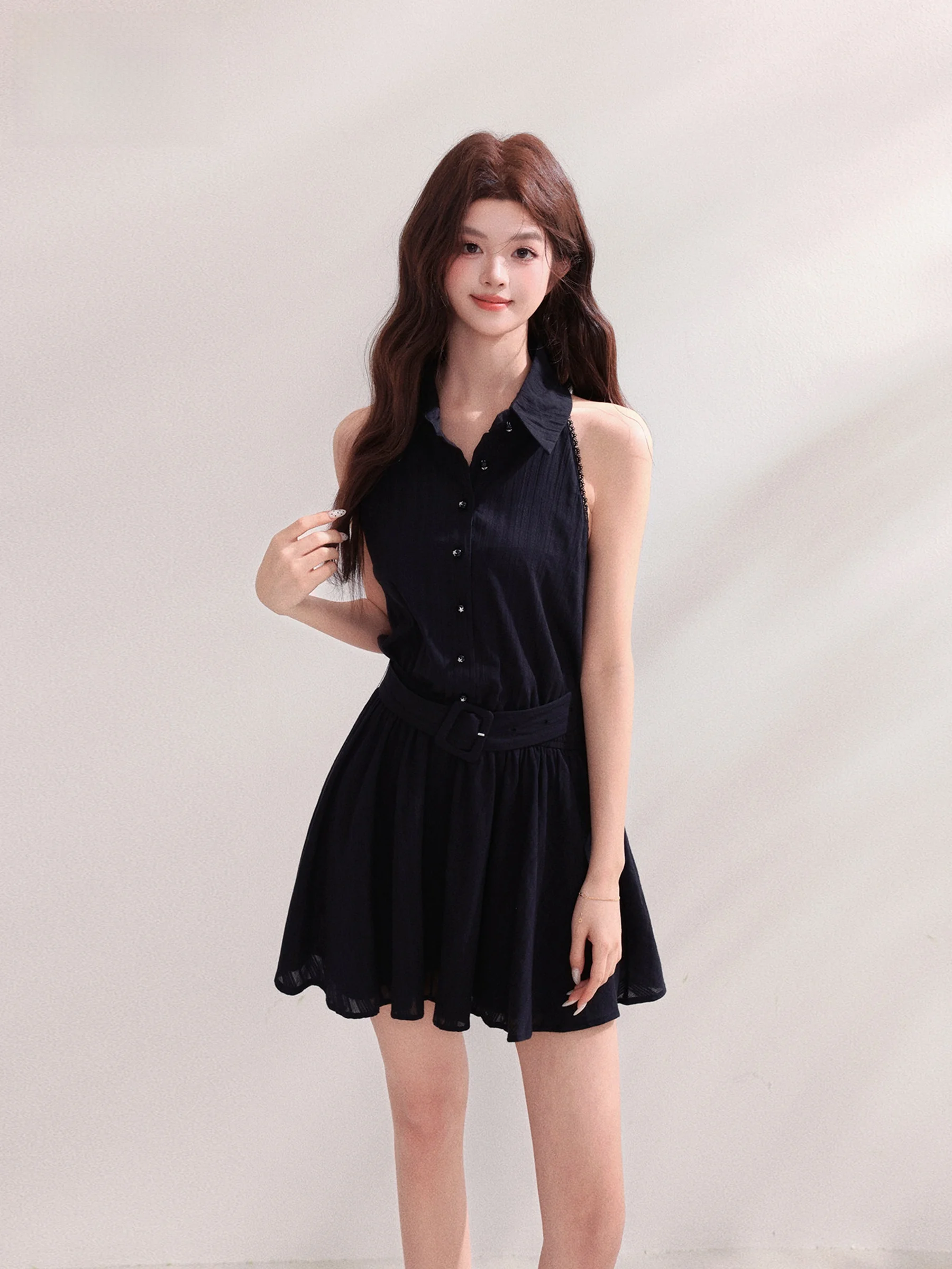 Black Sleeveless Shirt Dress Women's Slim Fit Waist Cinched Summer New Style Elegant Little Black Dress Fashionable Casual Dress
Black Sleeveless Shirt Dress Women's Slim Fit Waist Cinched Summer New Style Elegant Little Black Dress Fashionable Casual Dress