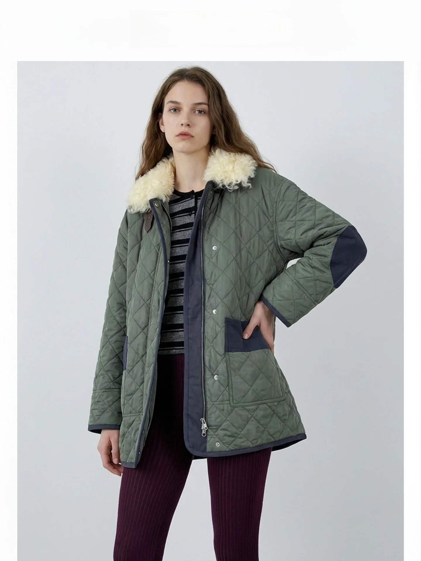 Женская легкая парка средней длины в стиле рабочей одежды с отстегивающимся меховым воротником и ромбовидной строчкой, однотонная, из хлопка
Женская легкая парка средней длины в стиле рабочей одежды с отстегивающимся меховым воротником и ромбовидной строчкой, однотонная, из хлопка