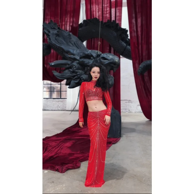 Belly dance performance costumes, stage costumes, hot diamond sequins, long sleeved tops, skirts, sets, and group uniforms
Belly dance performance costumes, stage costumes, hot diamond sequins, long sleeved tops, skirts, sets, and group uniforms
