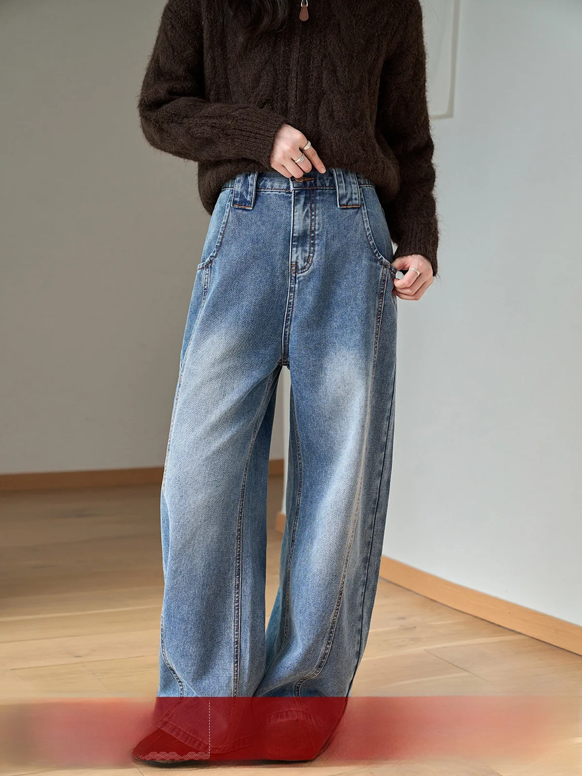 Синие джинсы с высокой талией, прямые, свободного кроя, женские, из денима, зимние, новые, стройнящие, широкие брюки
Синие джинсы с высокой талией, прямые, свободного кроя, женские, из денима, зимние, новые, стройнящие, широкие брюки