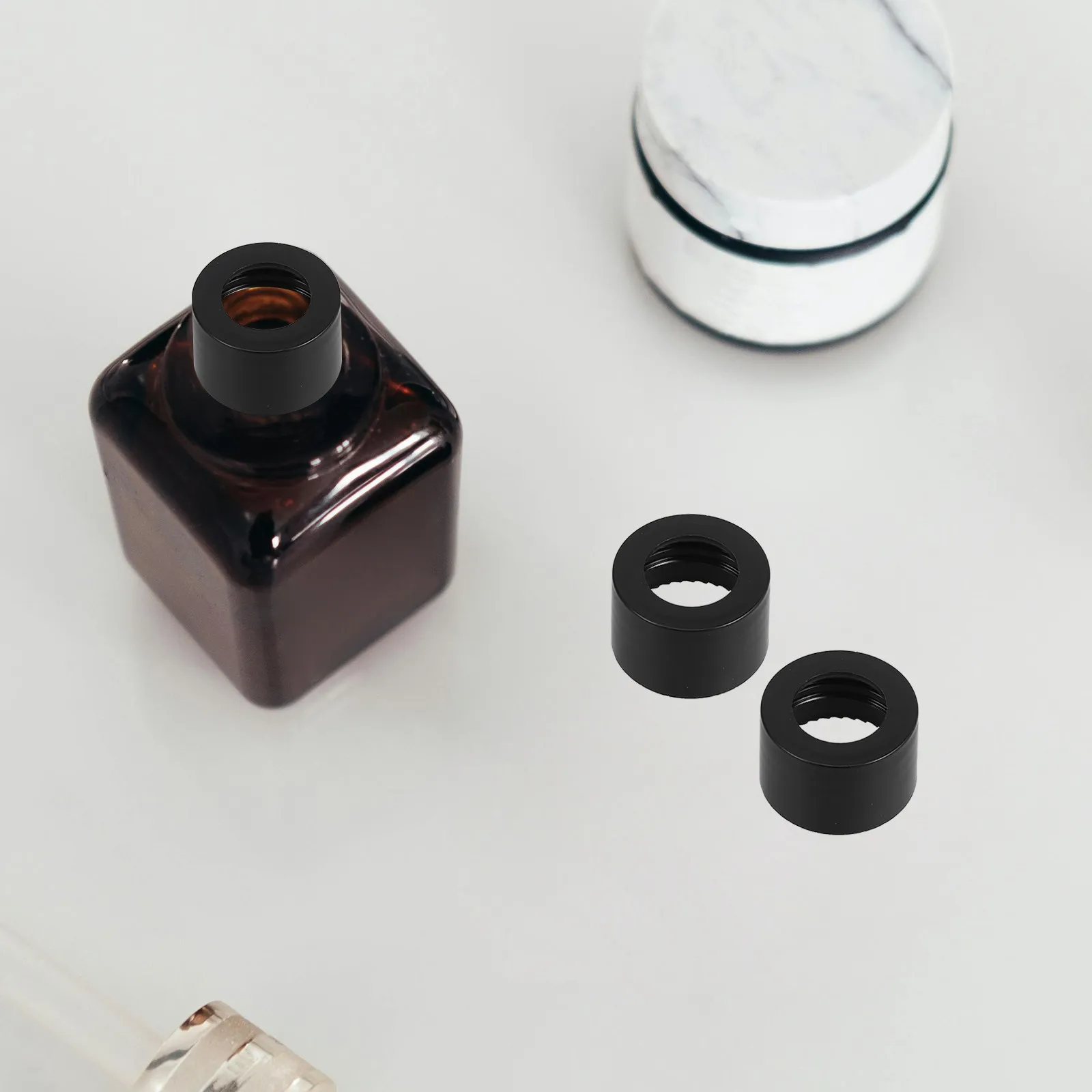 20Pcs Aromatherapy Bottle Caps with Hole Essential Oil Dispenser Cap for Glass Bottles Secure Seal Leak-Proof Diffuser Bottle
20Pcs Aromatherapy Bottle Caps with Hole Essential Oil Dispenser Cap for Glass Bottles Secure Seal Leak-Proof Diffuser Bottle