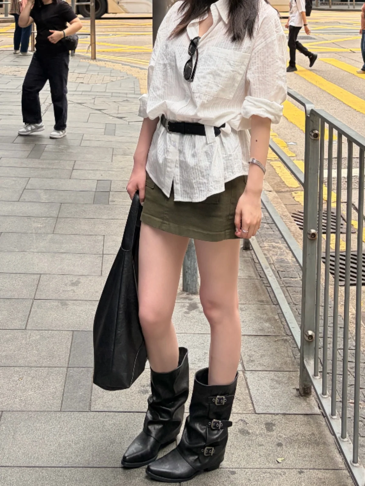 Fashionable Pointed Toe Boots Women's Mid-Calf Boot Spring Summer Thick Heel Belt Buckle Short Boots Daily Wear
Fashionable Pointed Toe Boots Women's Mid-Calf Boot Spring Summer Thick Heel Belt Buckle Short Boots Daily Wear