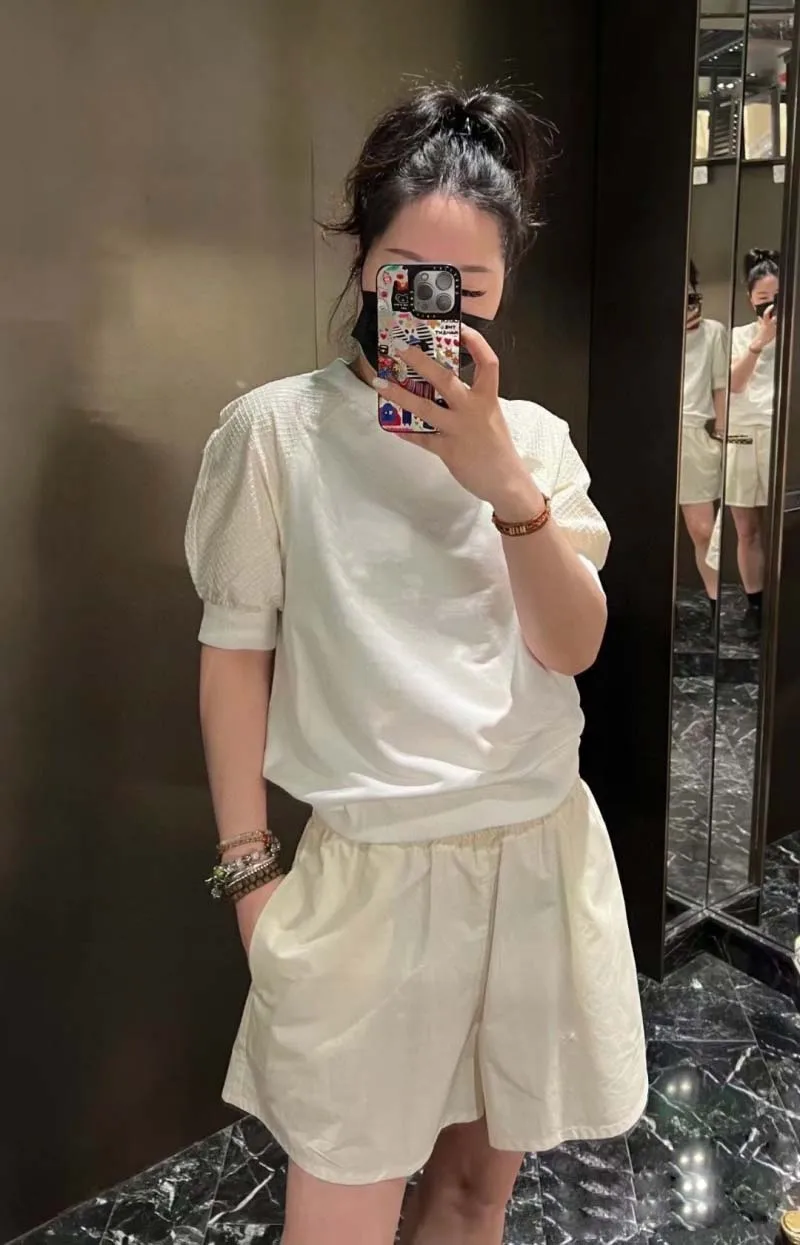 Casual style women's shorts, fashionable, simple, loose, slimming, drawstring, lightweight, breathable, versatile sports pants
Casual style women's shorts, fashionable, simple, loose, slimming, drawstring, lightweight, breathable, versatile sports pants