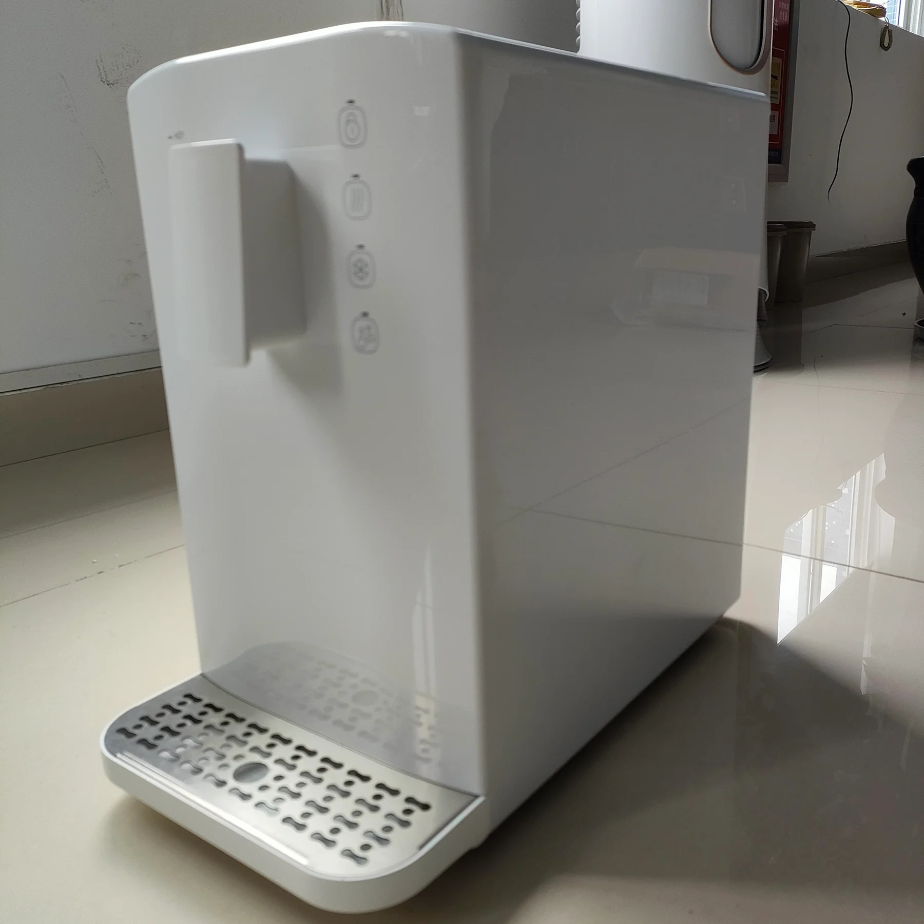 Cold Hot Sparkling Water Cooler Dispenser Charm Power Style Warm Parts Dimensions Sales Plastic Hotel Rohs Small Feature Desktop
Cold Hot Sparkling Water Cooler Dispenser Charm Power Style Warm Parts Dimensions Sales Plastic Hotel Rohs Small Feature Desktop