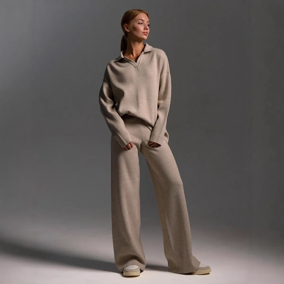Autumn Winter Women's Clothing Casual Neck Long Sleeve Top Wide Leg Pants Set Polyester Comfort Two Out
Autumn Winter Women's Clothing Casual Neck Long Sleeve Top Wide Leg Pants Set Polyester Comfort Two Out