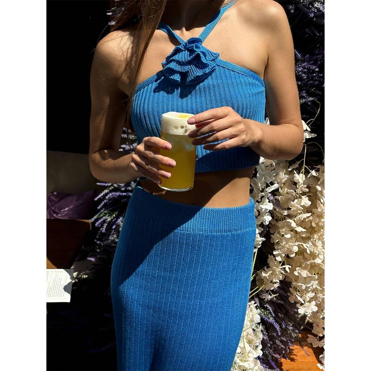 Summer New Knitted Dress Set with Hand Hooked Flower Neck Hanging Strap Split Semi Skirt Set Cross Border Fashion Women's Wear
Summer New Knitted Dress Set with Hand Hooked Flower Neck Hanging Strap Split Semi Skirt Set Cross Border Fashion Women's Wear