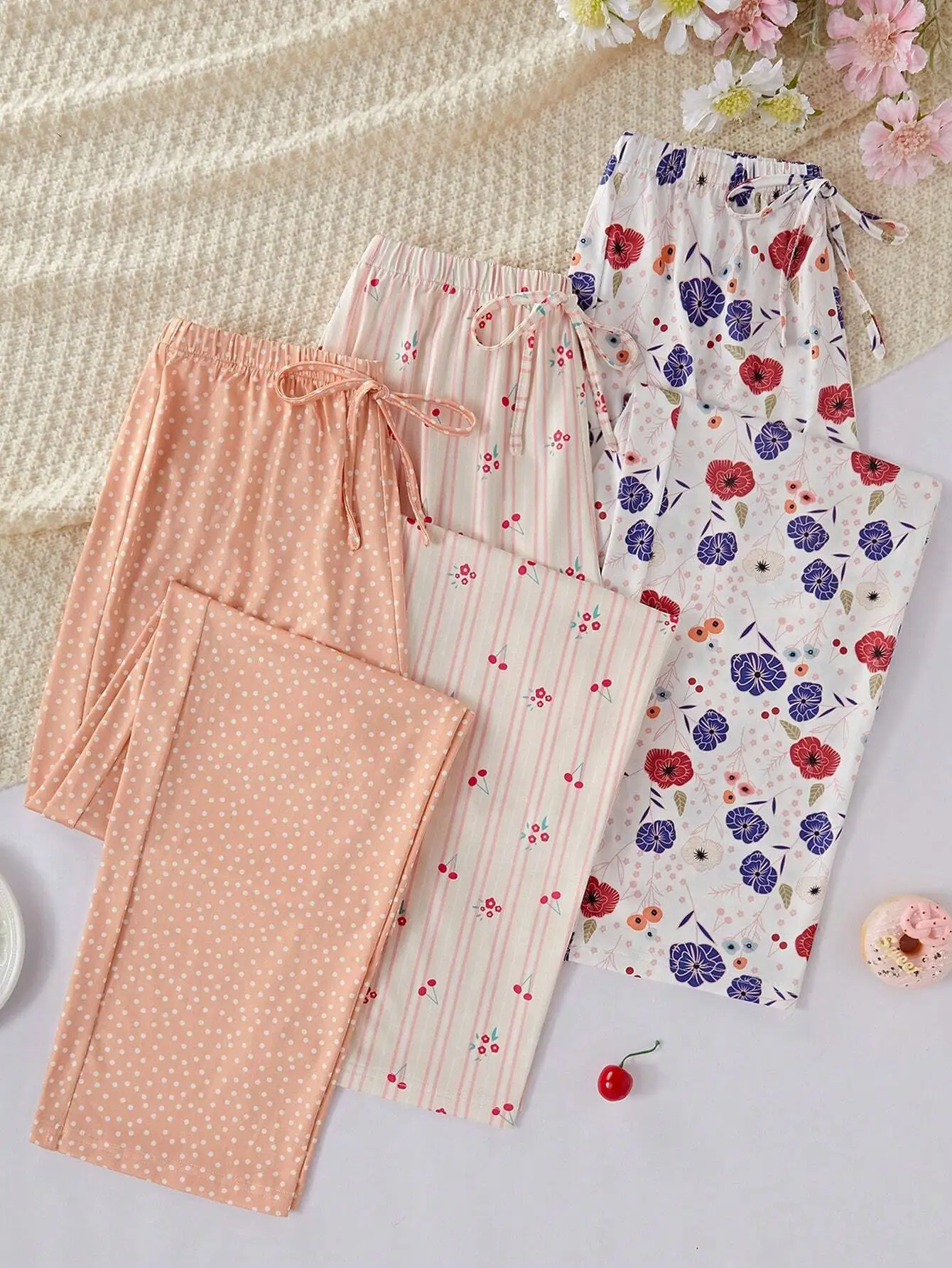 3-Pack Women's Loose Fit Drawstring Waist Pajama Pants with Floral, Polka Dot & Stripe Prints
3-Pack Women's Loose Fit Drawstring Waist Pajama Pants with Floral, Polka Dot & Stripe Prints