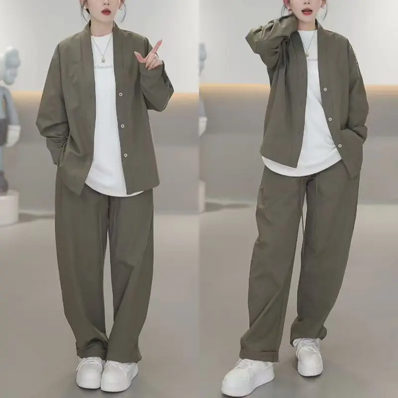 Новый летний повседневный комплект для мужчин: быстросохнущий кардиган с воротником-стойкой и модные прямые брюки в пол с завязками на талии (2 предмета)
Новый летний повседневный комплект для мужчин: быстросохнущий кардиган с воротником-стойкой и модные прямые брюки в пол с завязками на талии (2 предмета)