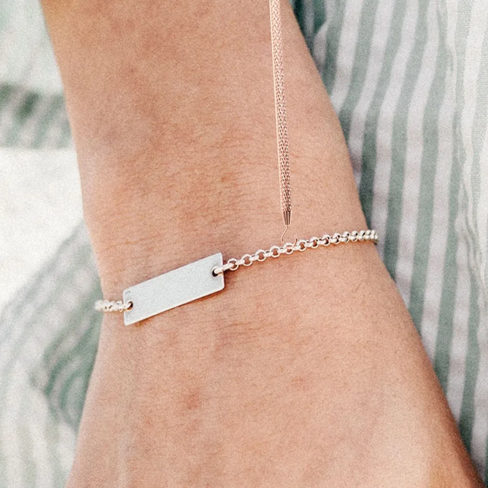 2Pcs Bracelet Helper Tool Hook Metal Fastening Aid for -Bracelet Wearing Adjustable Clasp Assistant Jewelry Accessory
2Pcs Bracelet Helper Tool Hook Metal Fastening Aid for -Bracelet Wearing Adjustable Clasp Assistant Jewelry Accessory