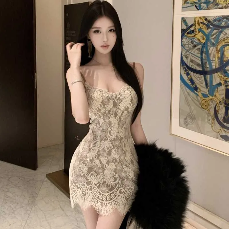2026 Summer New Sexy Lace Sleeveless Mini Dress for Women Korean Fashion Party Waisted Slip Bodycon Dress Women's Clothing
2026 Summer New Sexy Lace Sleeveless Mini Dress for Women Korean Fashion Party Waisted Slip Bodycon Dress Women's Clothing