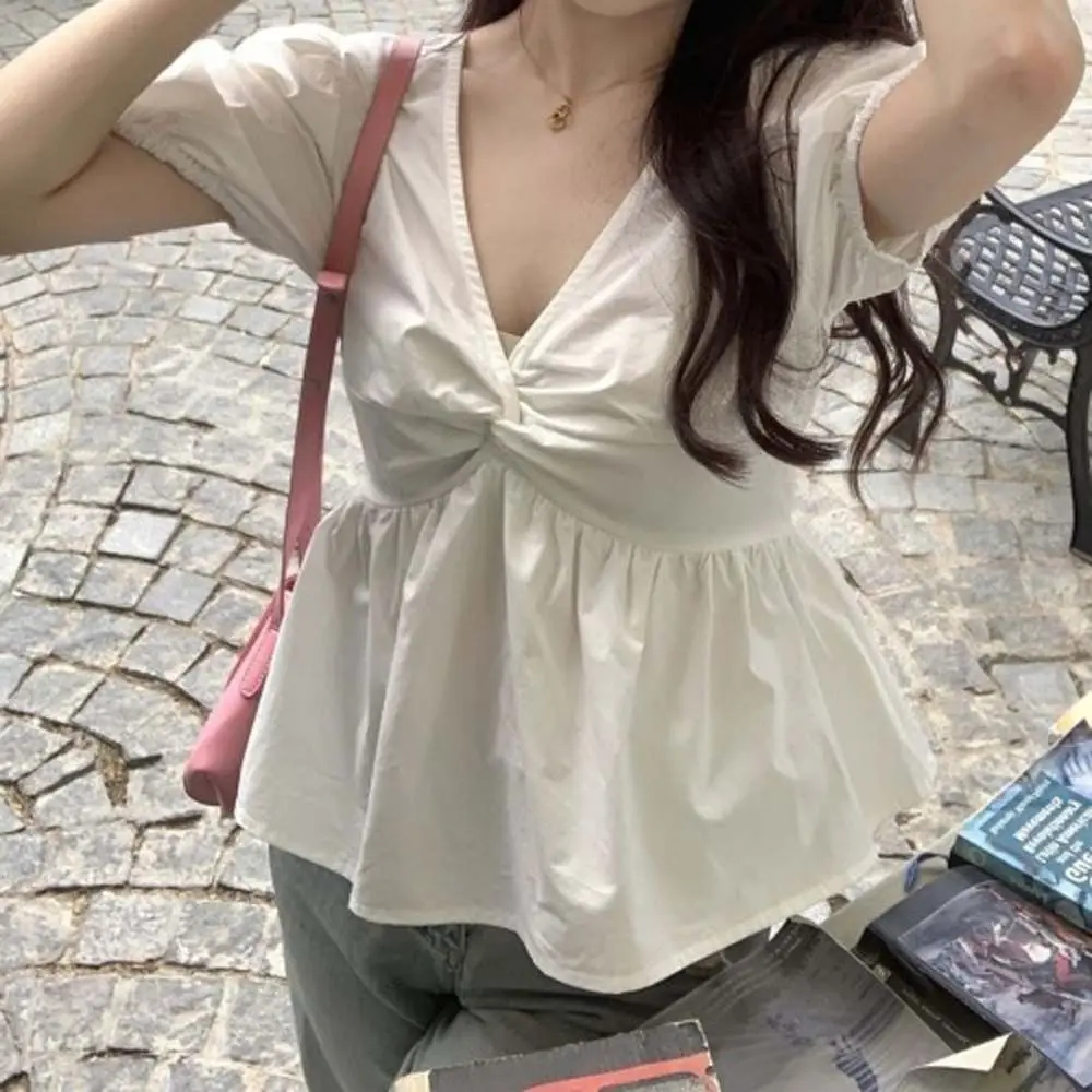 Short Sleeved Female V-neck Tops Shirt Commuting Bottoming Shirt Korean Style Solid Color Short T-shirts Black Pink White Thin
Short Sleeved Female V-neck Tops Shirt Commuting Bottoming Shirt Korean Style Solid Color Short T-shirts Black Pink White Thin