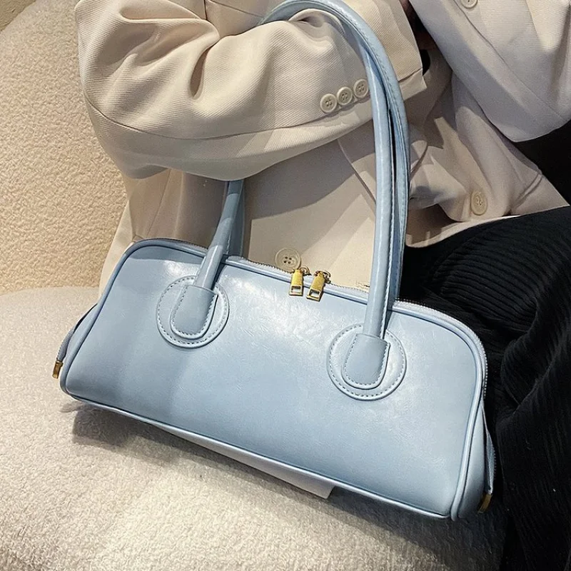 Women's Handbag Made Of Ravine-Printed Leather Boasting Wales Commuter Vintage Spacious Daily Look
Women's Handbag Made Of Ravine-Printed Leather Boasting Wales Commuter Vintage Spacious Daily Look