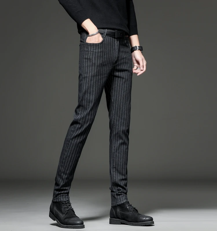 Новые мужские джинсы Slim Fit из черного денима с полосками, весна-лето, премиум-качество, модные эластичные длинные брюки для повседневной носки для подростков
Новые мужские джинсы Slim Fit из черного денима с полосками, весна-лето, премиум-качество, модные эластичные длинные брюки для повседневной носки для подростков