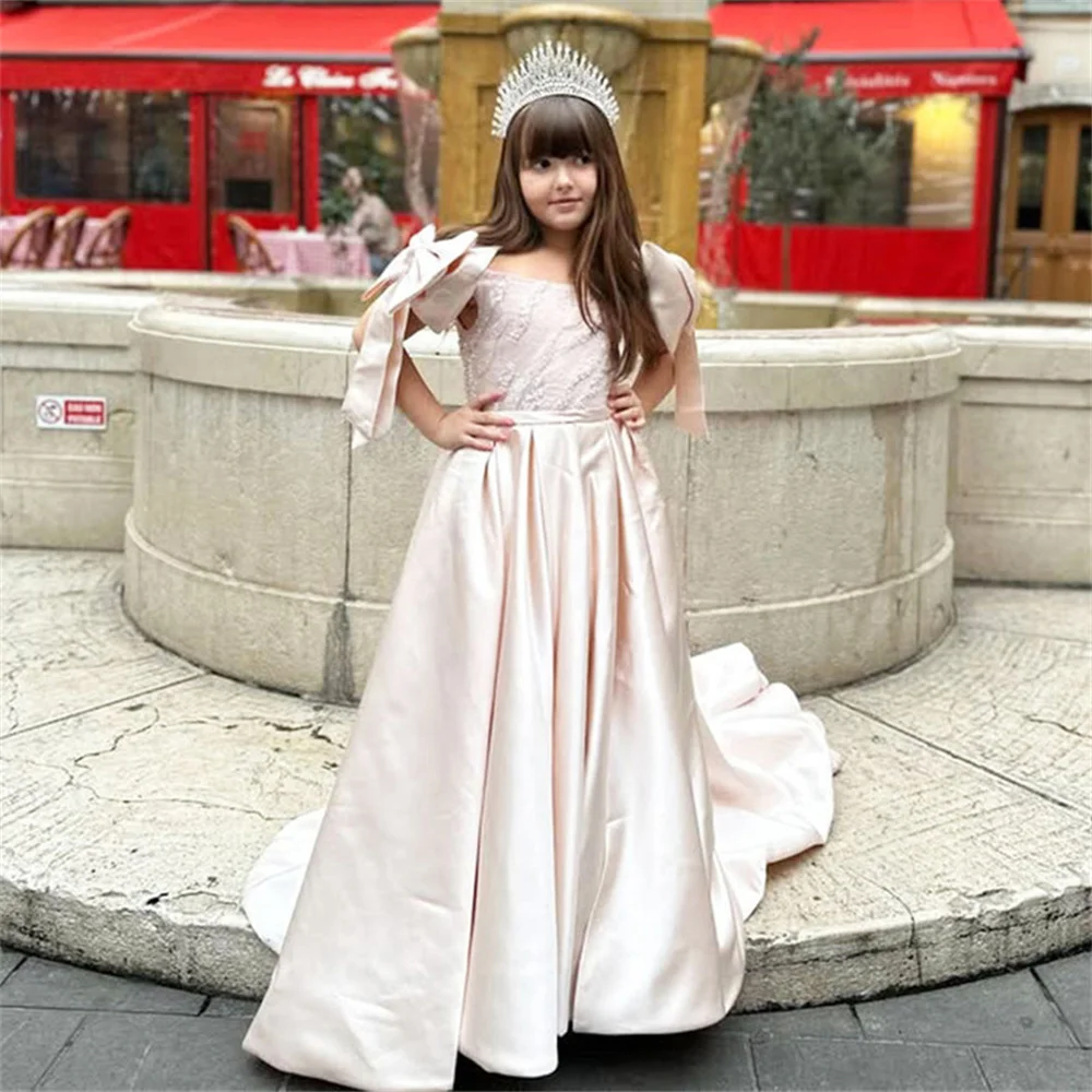 Simone Bow Beading Applique Short Sleeve A Line Wedding Flower Girl Dress Sweep Train Formal First Communion Dress Customized
Simone Bow Beading Applique Short Sleeve A Line Wedding Flower Girl Dress Sweep Train Formal First Communion Dress Customized