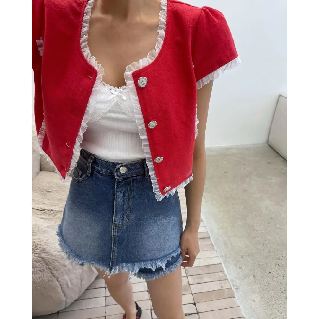 Dongdaemun Summer New Style Short Sleeve Lace Trim Shirt Korean Style Women's Fashion Inner Wear Regular Fit Spring Autumn Wi...
Dongdaemun Summer New Style Short Sleeve Lace Trim Shirt Korean Style Women's Fashion Inner Wear Regular Fit Spring Autumn Wi...