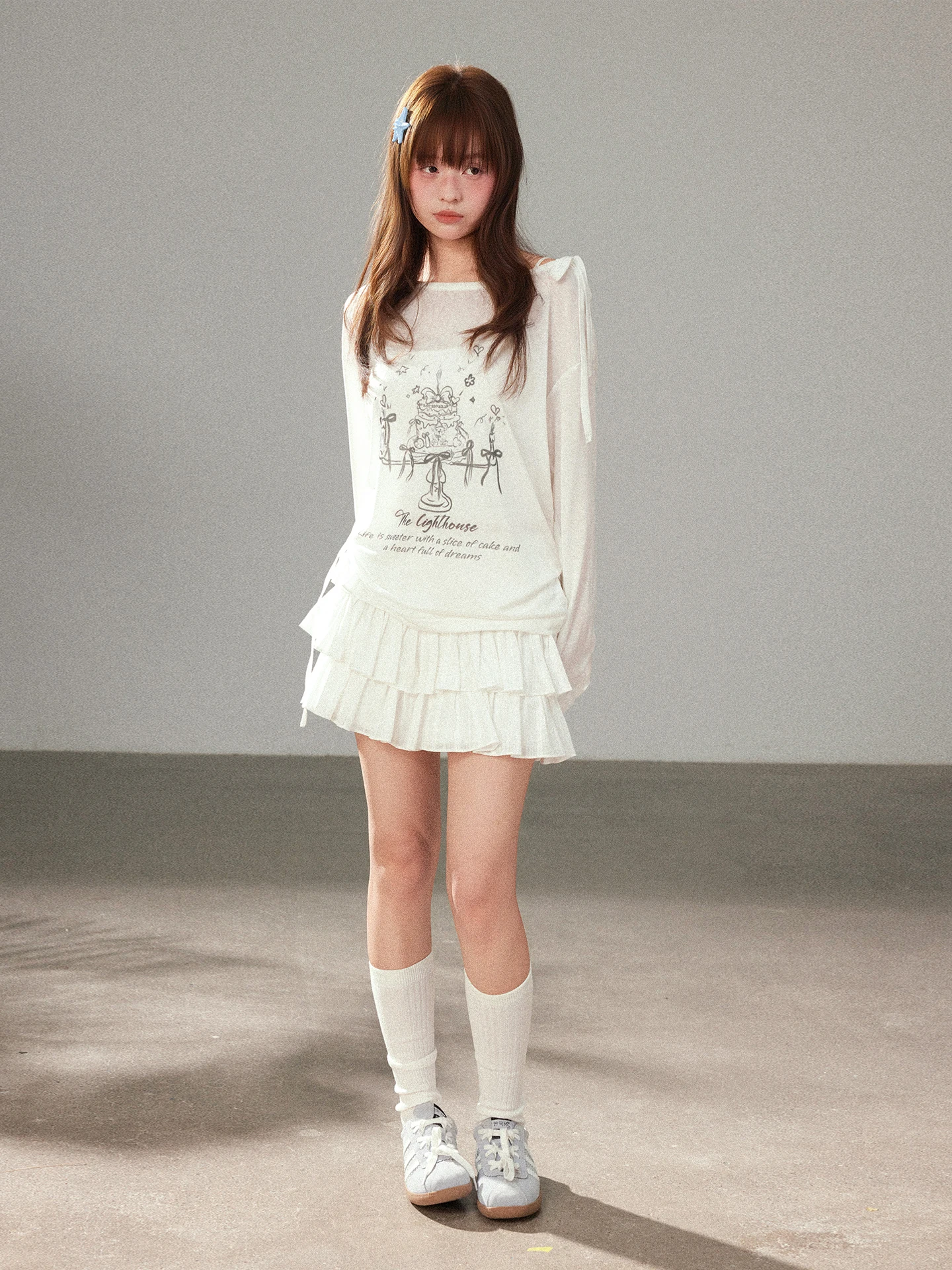 Ltho Korean Lazy Sle Women's T-irt Loose Fit oulder Print Long Sve UV Protection Casual Top in White Color
Ltho Korean Lazy Sle Women's T-irt Loose Fit oulder Print Long Sve UV Protection Casual Top in White Color