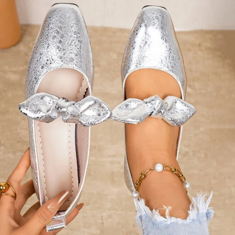 2026 Mary Jane Shoes Women Metallic Bow Tie Ballet Flats Textured Shallow Mouth Soft Comfortable Ladies Office Walking Daily New
2026 Mary Jane Shoes Women Metallic Bow Tie Ballet Flats Textured Shallow Mouth Soft Comfortable Ladies Office Walking Daily New