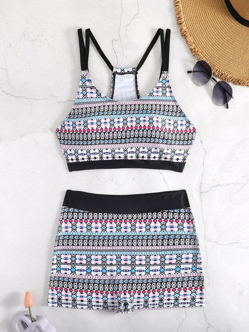 Women's Tankini Swimsuit Set, Floral Print Backless Two-Piece Swimwear, Fashionable Beachwear with Tank Top & Shorts Sexy Bikini
Women's Tankini Swimsuit Set, Floral Print Backless Two-Piece Swimwear, Fashionable Beachwear with Tank Top & Shorts Sexy Bikini