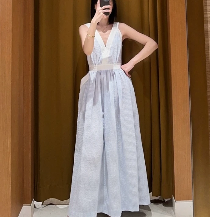 Women's light blue suspender dress backless sexy party women's summer dress
Women's light blue suspender dress backless sexy party women's summer dress
