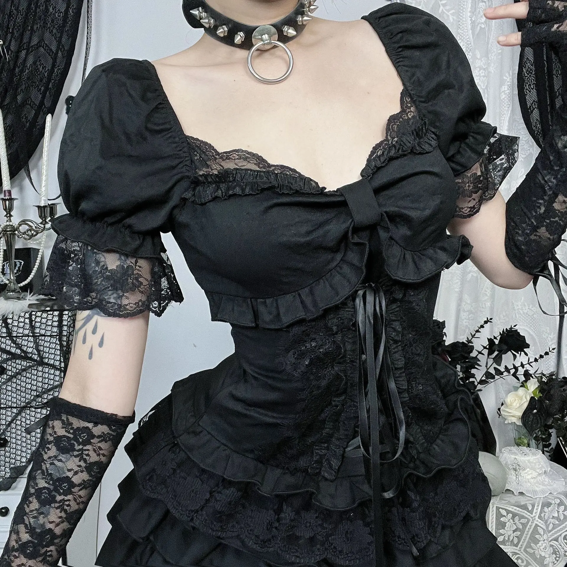 Gothic Lace Ruffle Tiered Corset Top For Women Puff Sleeve Bow Tie Up Sweet Lolita Y2K Dark Academia Alt Grunge Crop Blou
Gothic Lace Ruffle Tiered Corset Top For Women Puff Sleeve Bow Tie Up Sweet Lolita Y2K Dark Academia Alt Grunge Crop Blou
