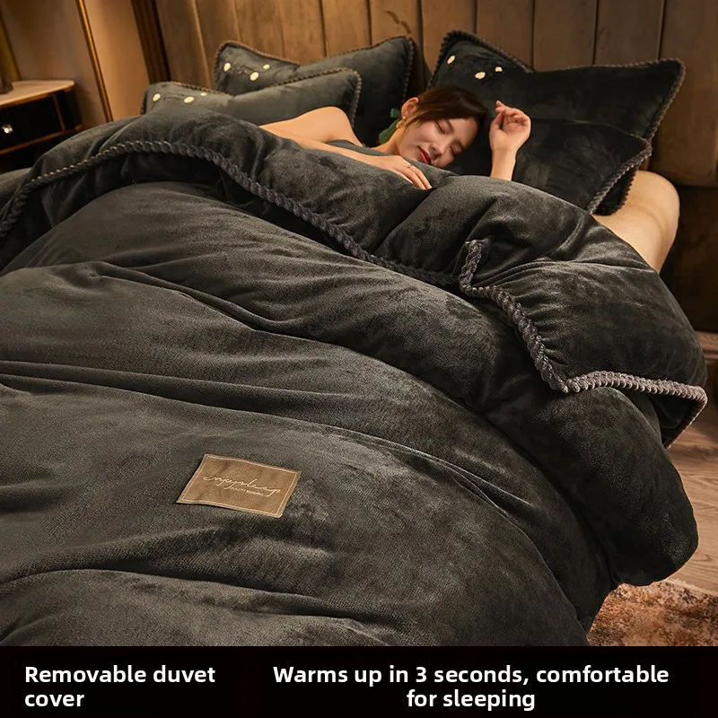 Thickened Fluffy Winter Quilt Set with Cover Full Set Filled 10 Pounds Quilt Core Warmth Storage Heat Retention
Thickened Fluffy Winter Quilt Set with Cover Full Set Filled 10 Pounds Quilt Core Warmth Storage Heat Retention