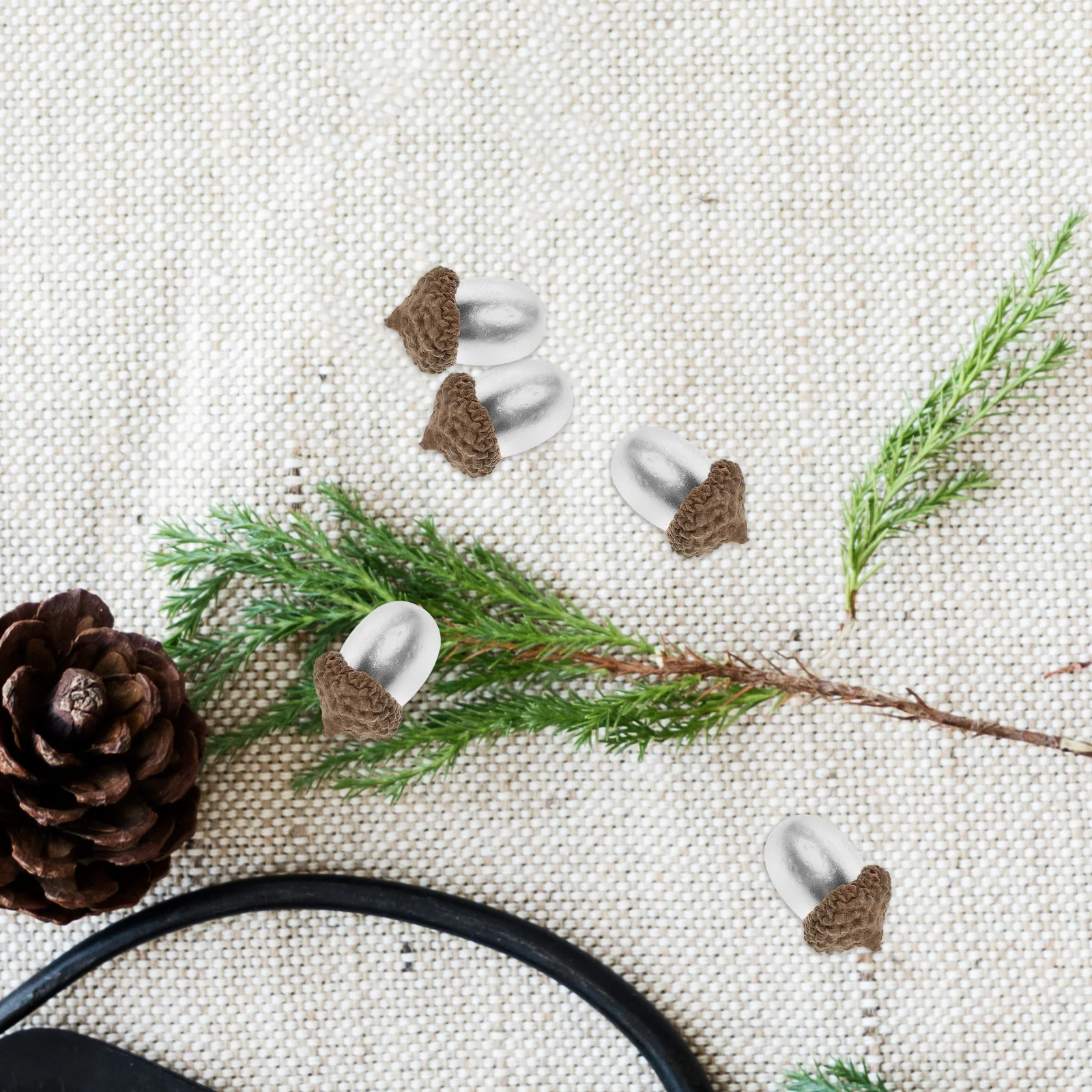 50 Pcs Decoration Decorative Acorns Silver Artificial Small Christmas Decorations
50 Pcs Decoration Decorative Acorns Silver Artificial Small Christmas Decorations