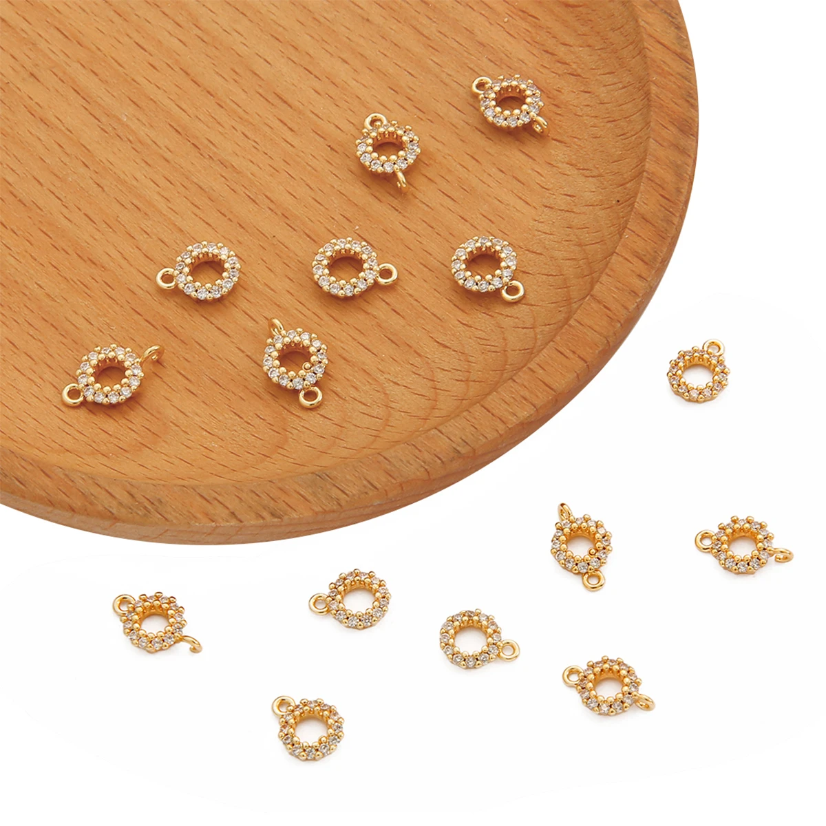1Pc Copper Zircon Circle Pendant Decoration With Hole DIY Jewelry Bracelet Necklace Pendant Processing Material Accessories
1Pc Copper Zircon Circle Pendant Decoration With Hole DIY Jewelry Bracelet Necklace Pendant Processing Material Accessories