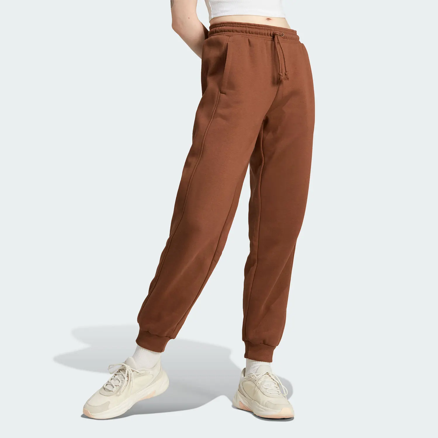 Adidas Originals New Women's Fleece Tapered Loose Sport Pants IM0331
Adidas Originals New Women's Fleece Tapered Loose Sport Pants IM0331