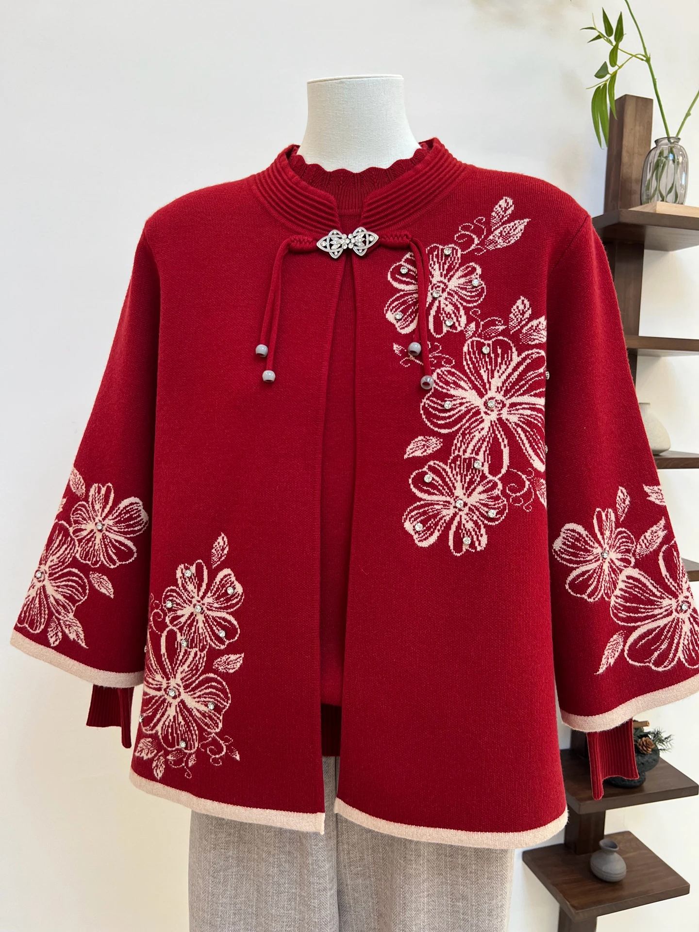 Thiened осенне-зимний комплект из двух предметов, свободный крой, вязаный топ большого размера для женщин среднего возраста и ли, длинный китайский комплект...
Thiened осенне-зимний комплект из двух предметов, свободный крой, вязаный топ большого размера для женщин среднего возраста и ли, длинный китайский комплект...