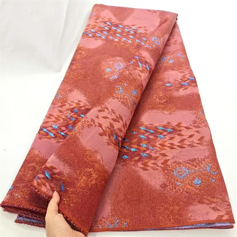 Розовая нигерийская жаккардовая кружевная ткань, дамасская африканская парча, кружевная ткань 2022, высококачественное позолоченное вечернее платье для женщин
Розовая нигерийская жаккардовая кружевная ткань, дамасская африканская парча, кружевная ткань 2022, высококачественное позолоченное вечернее платье для женщин