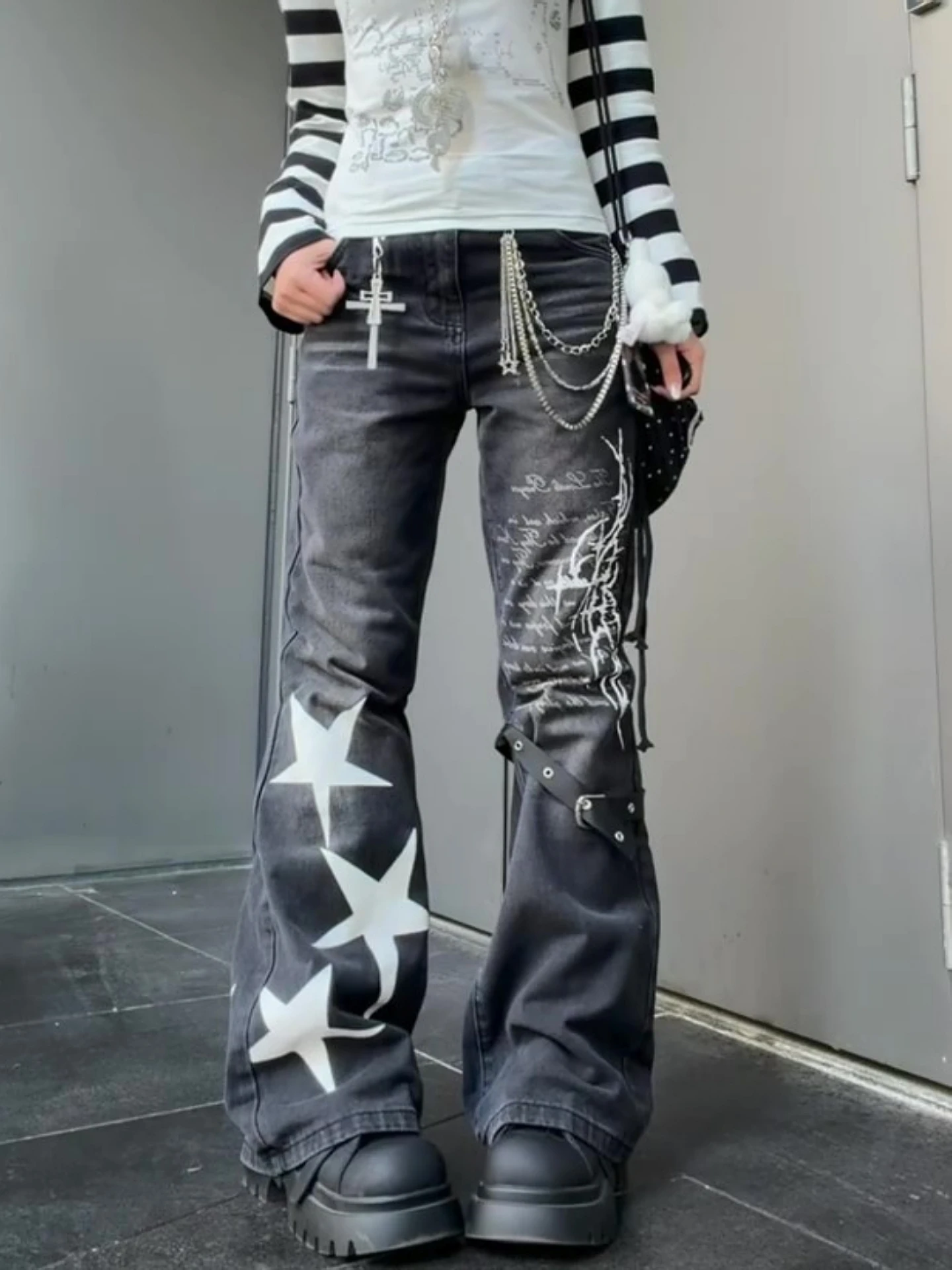 American Retro Star Print Flared Denim Jeans Women's plus Size Slimming Sexy Design Casual Long Pants Street Style High Waist
American Retro Star Print Flared Denim Jeans Women's plus Size Slimming Sexy Design Casual Long Pants Street Style High Waist